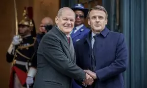 Imagen de Olaf Scholz, primer ministro de Alemania, junto a Emmanuel Macron, presidente de Francia, en enero de 2023.