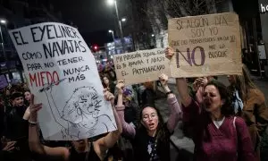 Varias mujeres con carteles durante una manifestación convocada por la Comisión 8M, por el 8M, Día Internacional de la Mujer, a 8 de marzo de marzo de 2023, en Madrid (España). Archivo