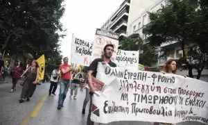 Manifestanes contra la política migratoria de la UE en Tesalónica, Grecia, el pasado día 15.