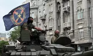 Mercenarios del grupo Wagner se despliegan en la ciudad de Rostov del Don tras el enfrentamiento Prigozhin contra el Alto Mando Militar ruso.