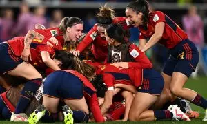 Las jugadoras de la selección española de fútbol femenino celebran su victoria tras ganar la Final del Mundial