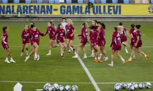 Las jugadoras de la selección española de fútbol participan en un entrenamiento este jueves, en el estadio Gamla Ullevi de Gotemburgo.