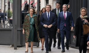El presidente del Partido Popular, Alberto Núñez Feijóo, a su llegada al acto de jura de la Constitución de la princesa Leonor. A. Pérez Meca / Europa Press