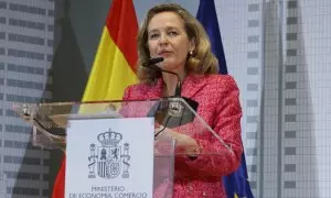 La vicepresidenta primera, Nadia Calviño, en el acto de toma de posesión de José Luis Escrivá, que recibe la cartera de Transformación Digital, este martes en Madrid.-EFE/JJ Guillén