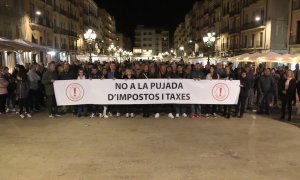 Una protesta en Tarragona contra la subida de impuestos.