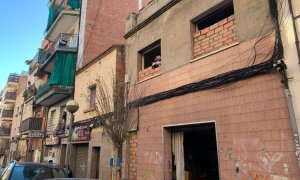 12/2023 - L'edifici desallotjat al carrer Calderón de la Barca, al barri de la Salut de Badalona.
