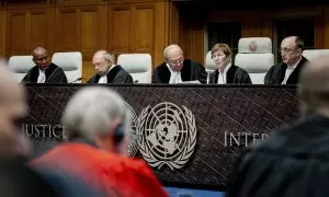 El tribunal de La Haya antes de la audiencia del caso de genocidio contra Israel, presentado por Sudáfrica. , a12 de enero de 2024.