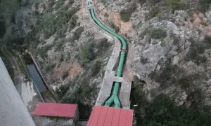 Una de les canonades del pantà dels Guiamets, al Priorat