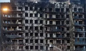 23/2/24 - Imagen del edificio de València incendiado.