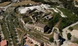 Castell d'Òdena i poble vell, a l'Anoia.