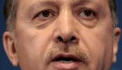 Condenado a prisión en Turquía por dar a 'Me gusta' a un "insulto" a Erdogan