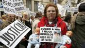 Asociaciones de 'niños robados' se concentran este domingo en la Puerta del Sol