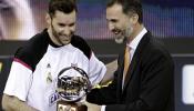 El Real Madrid, campeón de Copa tras batir en una intensa final al Barça