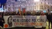 Unas 1.000 personas se manifiestan en Madrid contra el "Estado policial" de Cifuentes