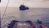 El naufragio del pesquero ruso provoca una mancha de fuel de seis kilometros de largo