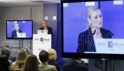 Cifuentes vuelve a dejar a Aguirre en evidencia y acepta un debate a seis en Telemadrid