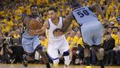 Los Warriors aniquilan desde fuera a los Grizzlies y se quedan a un paso de la final