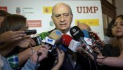 El ministro del Interior carga contra Guardiola y dice que jugó en la selección por dinero