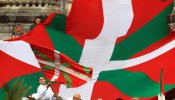 Más de 150 ayuntamientos vascos se resisten a la bandera española
