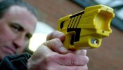 Los Mossos tendrán unas 130 pistolas eléctricas a finales de año