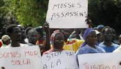 Centenares de personas protesta al grito de "Mossos killers" por la muerte del senegalés en Salou