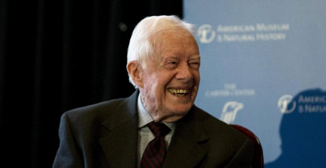 Jimmy Carter le dijo a Puigdemont que no se implicará en el referendo catalán