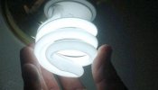 Las claves para conseguir ahorrar con el nuevo recibo de la luz por horas