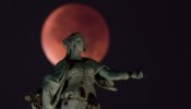 Así se ha visto el eclipse de superluna en todo el mundo