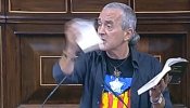 Posada expulsa a Cuadra de la tribuna al no querer retirar su gesto de romper la Constitución