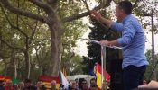 Neonazis incitan a "dar una buena hostia" a un fotoperiodista que cubría su mitin en Barcelona