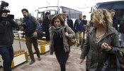 Una avería en el avión retiene doce horas a Sáenz de Santamaría en un aeropuerto de Turquía