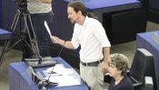 Iglesias deja el Europarlamento con una denuncia a la "hipocresía" de la UE y cargando contra Juncker por "favorecer el fraude fiscal"