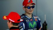 Golpe moral de Lorenzo a Rossi a un día de jugarse el campeonato