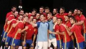 La selección española presenta su equipación más 'retro' para la Eurocopa de Francia