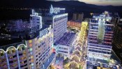 El dueño chino del edificio España de Madrid negocia adquirir el 75% del complejo Marina d'Or
