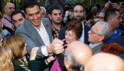 Sánchez condena la agresión a Rajoy a la vez que se producen incidentes en su mitin en Murcia