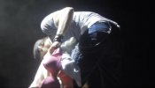 El presidente de Sri Lanka amenaza con torturar al promotor del concierto de Enrique Iglesias donde llovieron sujetadores