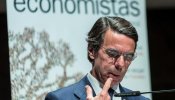 Aznar vuelve a aleccionar a Rajoy sobre economía: "Relajar la corrección del déficit es un grave error"