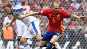 Claves de la victoria de España ante Chequia: los galones de Iniesta, el temple de De Gea y la cabeza de Piqué