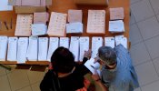 Los partidos políticos incumplieron su promesa de recortar los gastos electorales del 26-J