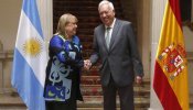 Margallo ofrece todo su apoyo a Macri en su programa 'neocon' en Argentina