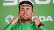 Cavendish firma el triplete en el Tour y se acerca a Merckx