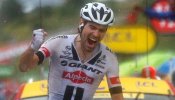 Dumoulin gana la etapa reina de los Pirineos bajo la tormenta; Froome aguanta