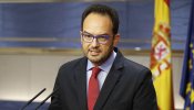 PSOE y C's acusan a Rajoy de violar la Constitución con su investidura "en diferido" y le exigen que se presente