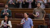 Unidos Podemos protesta en el Congreso contra los CIEs