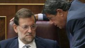 Rajoy se reúne en la Moncloa con las víctimas del Yak-42