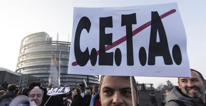 Las protestas contra el CETA se cuelan en el corazón del Europarlamento