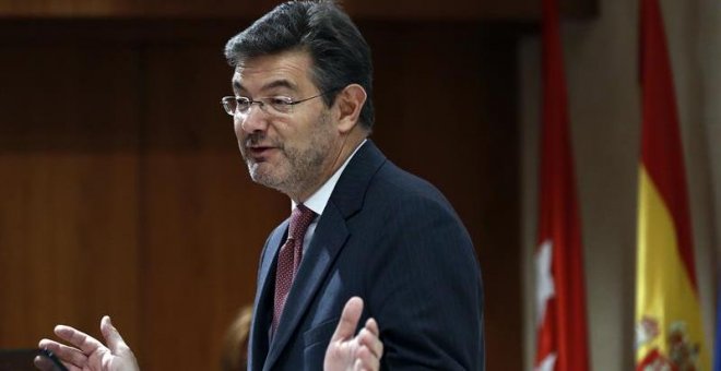 El ministro de Justicia defiende el indulto y dice que prevaricar no es corrupción