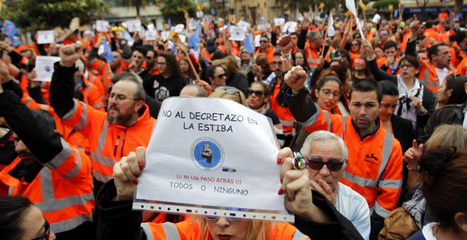 Fomento no logra un acuerdo sobre la estiba y lleva el decreto al Congreso sin el respaldo del sector