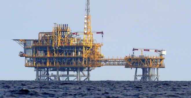 Geólogos y geofísicos desmienten el hallazgo petrolero de Marruecos frente a las aguas españolas: "Es una sandez"